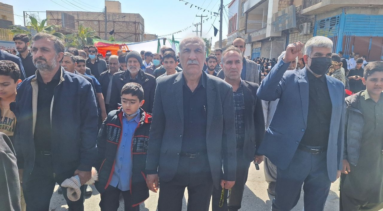 حضور  شگفت انگیز و پور شور رئیس  و همکاران مرکز  در راهپیمایی روز جهانی قدس