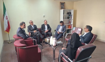 بازدید رئیسی مرکز از آزمایشگاه مرکزی دانشگاه زابل با هدف تقویت همکاری های علمی و رفع چالش های اقلیمی سیستان