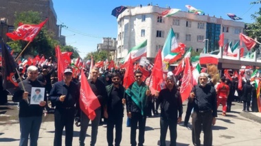 حضور رئیس و همکاران مرکز در آیین تشییع پیکر مطهر رهبر شهید انقلاب اسلامی